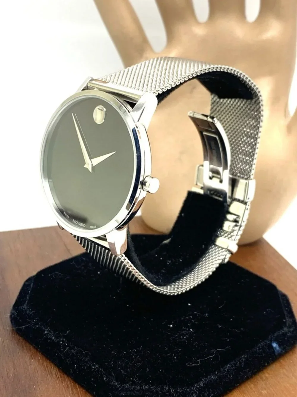 Movado Men's Watch 0607219 Black Dial Swiss Quartz Silver Stainless Steel